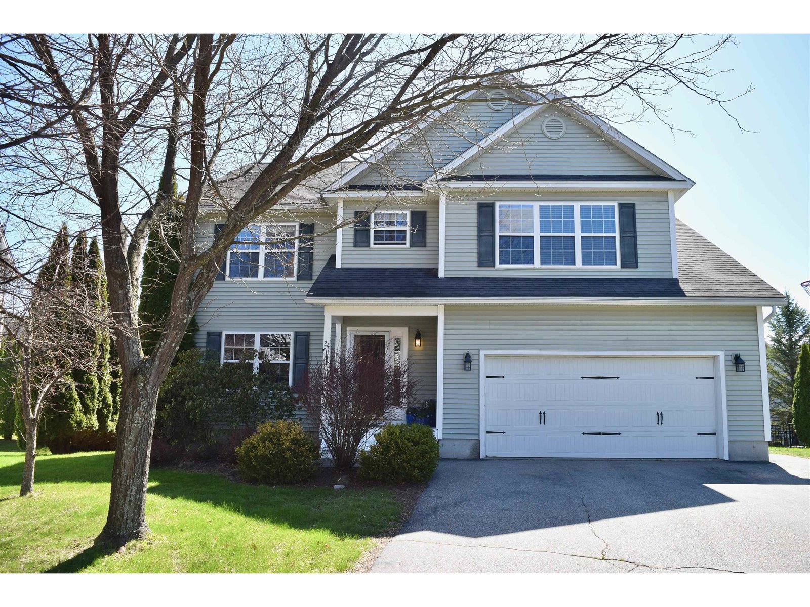 24 Cabot Court, South Burlington