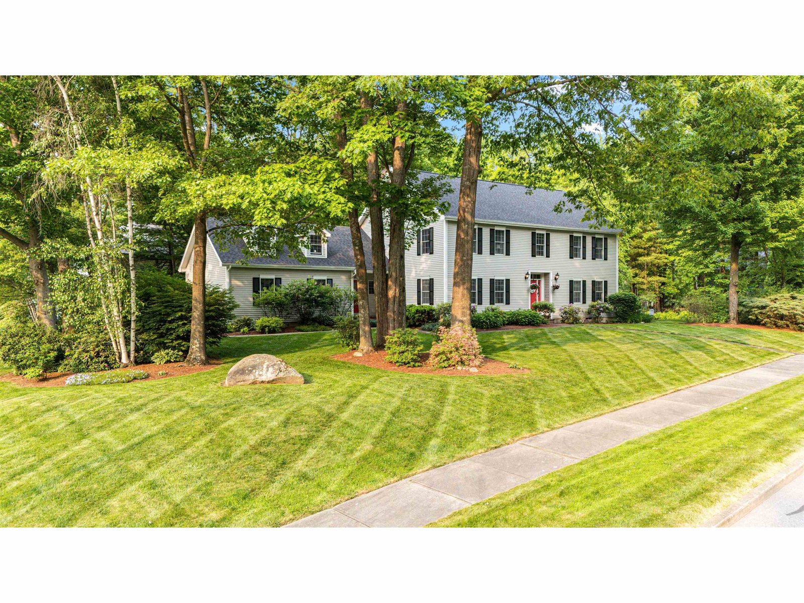 24 Lida Drive, Essex