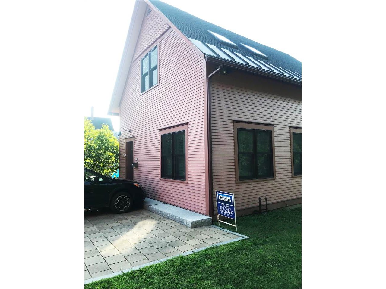 24 Loomis Street