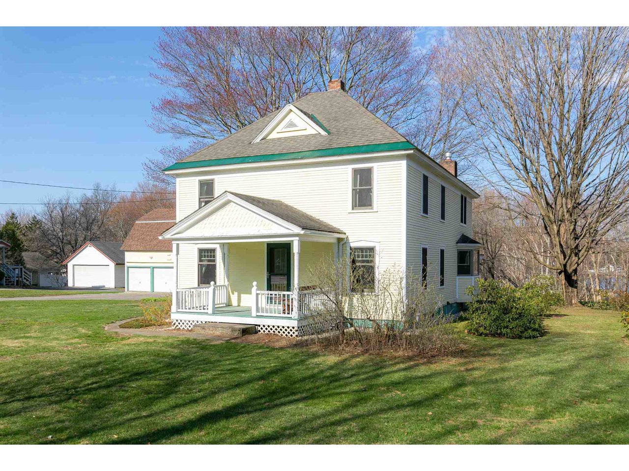 24 Maplewood Avenue