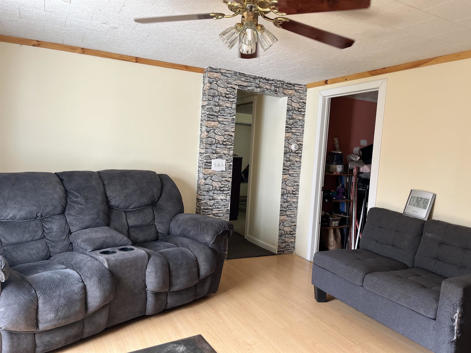 24 Pearl Ave Extension