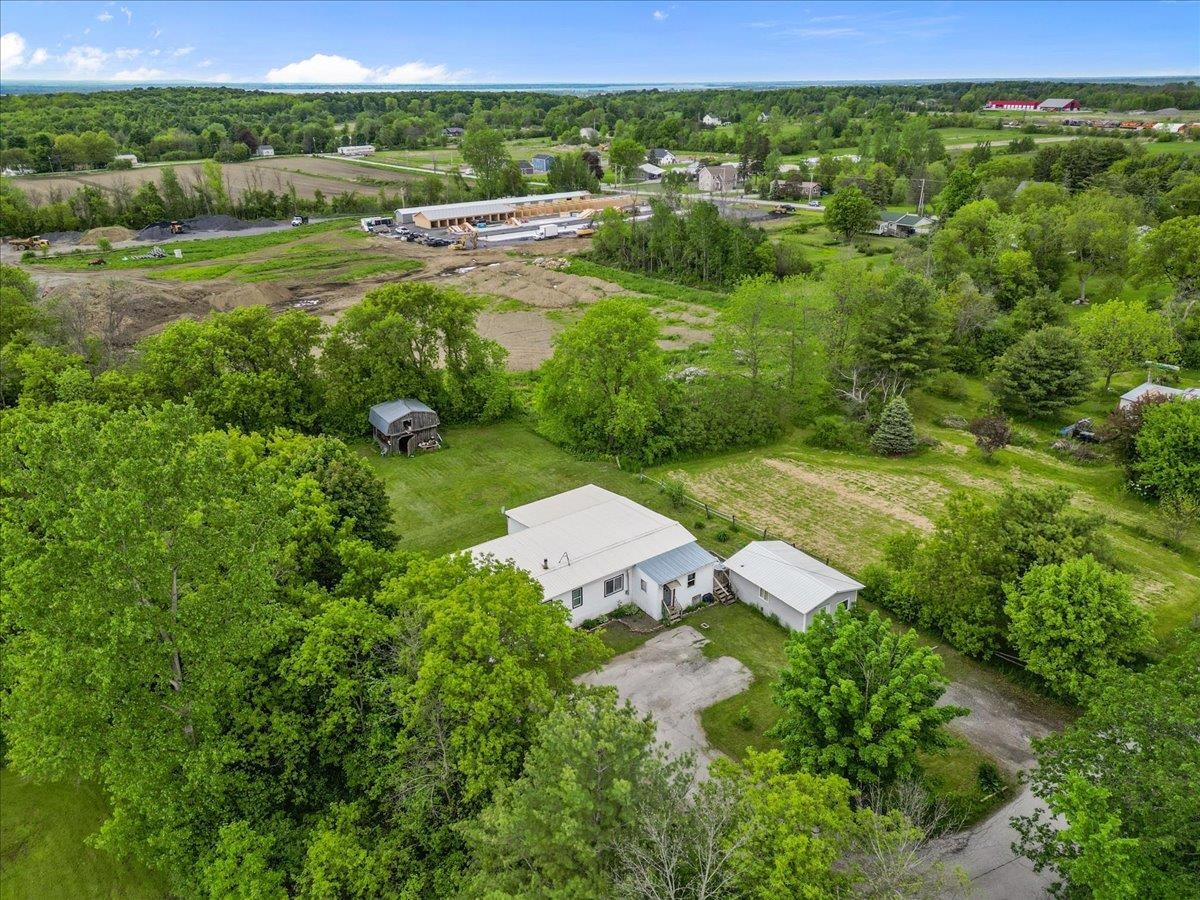 24 Pearl Ave Extension