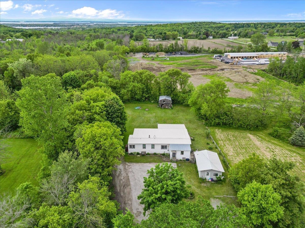24 Pearl Ave Extension