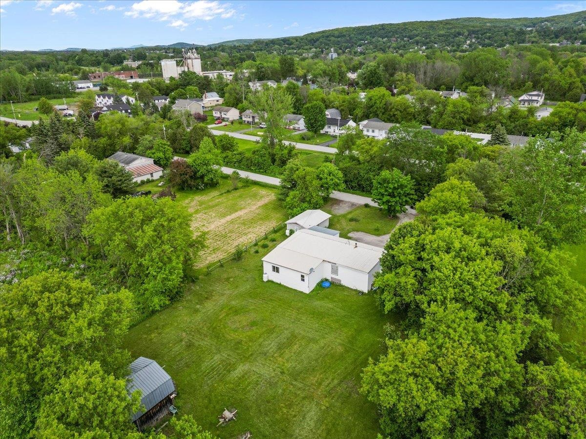 24 Pearl Ave Extension