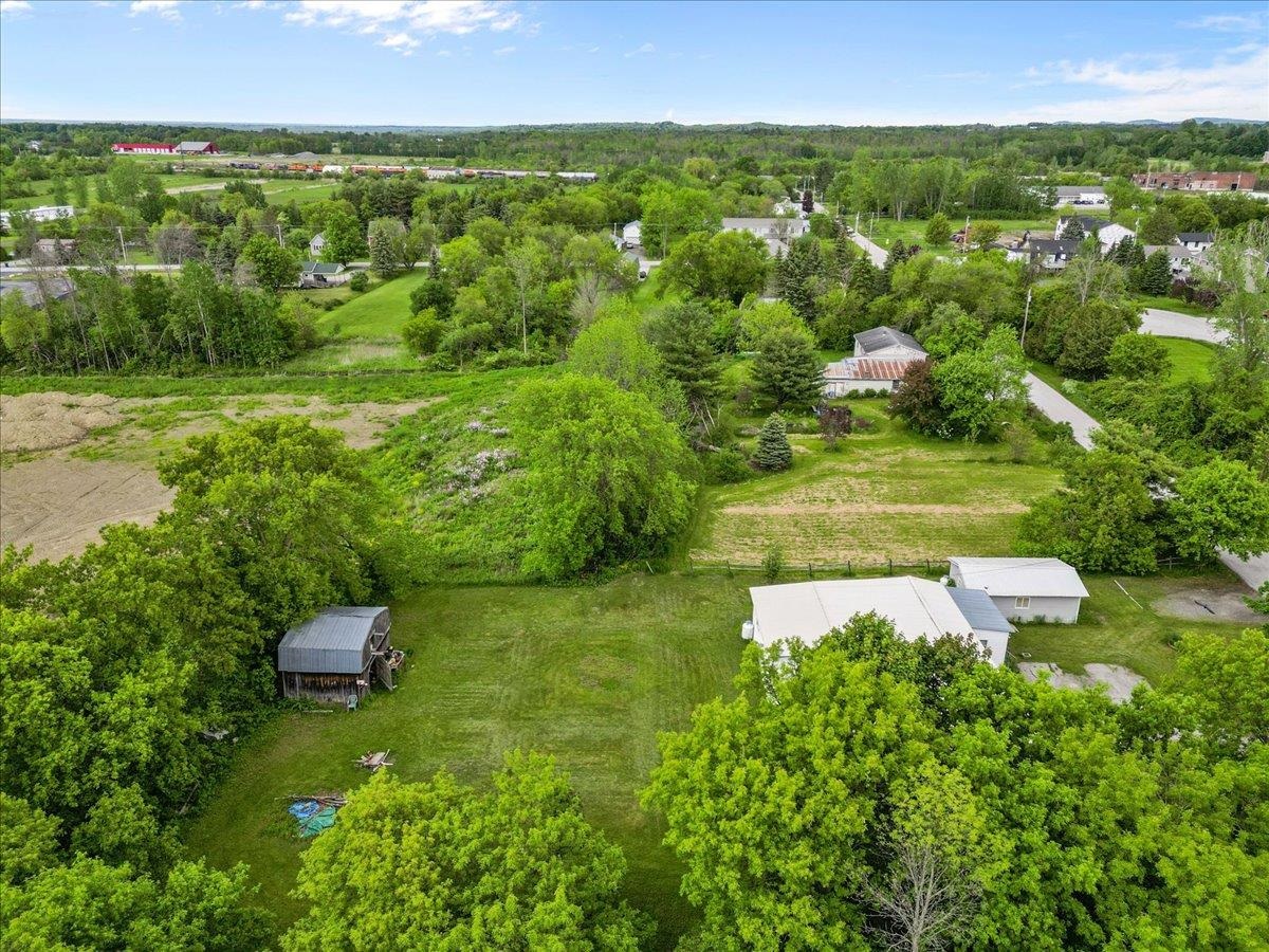 24 Pearl Ave Extension