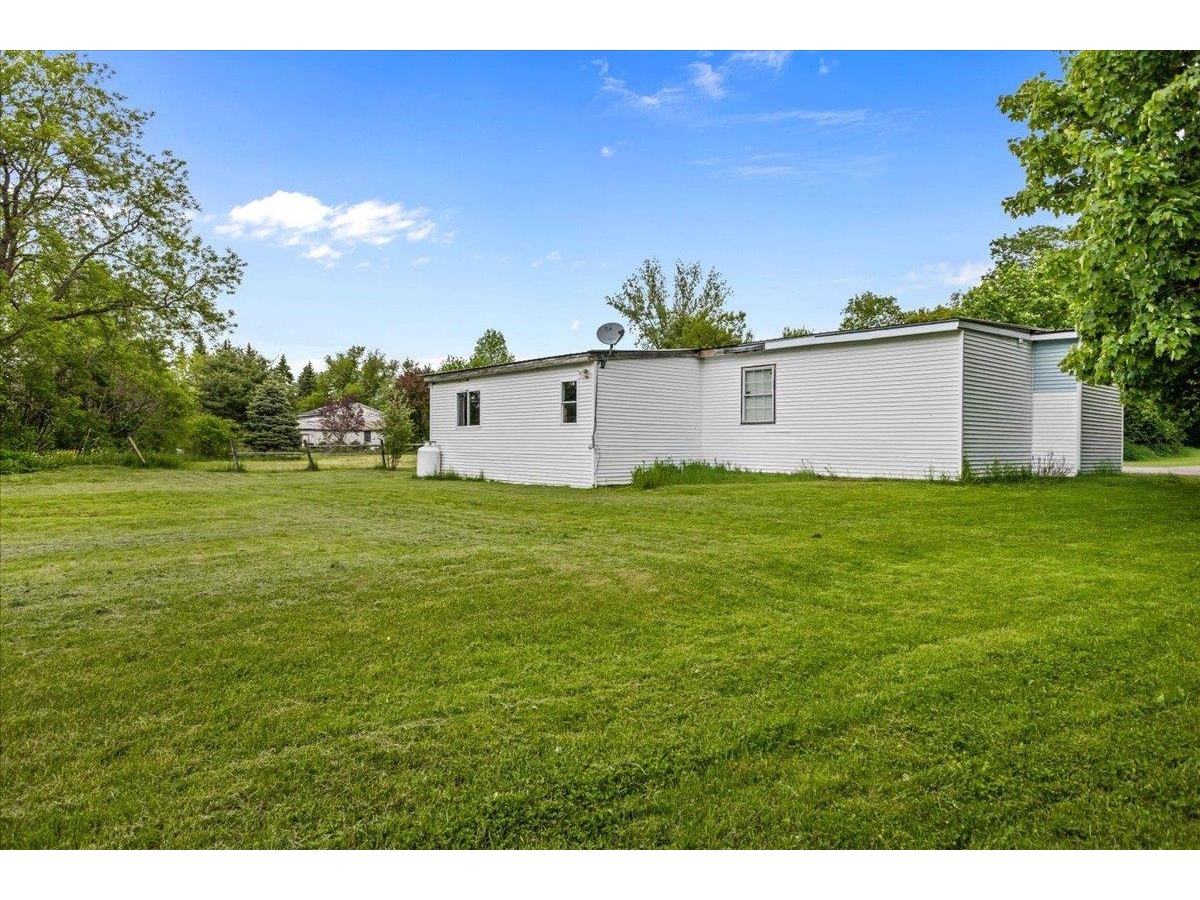 24 Pearl Ave Extension