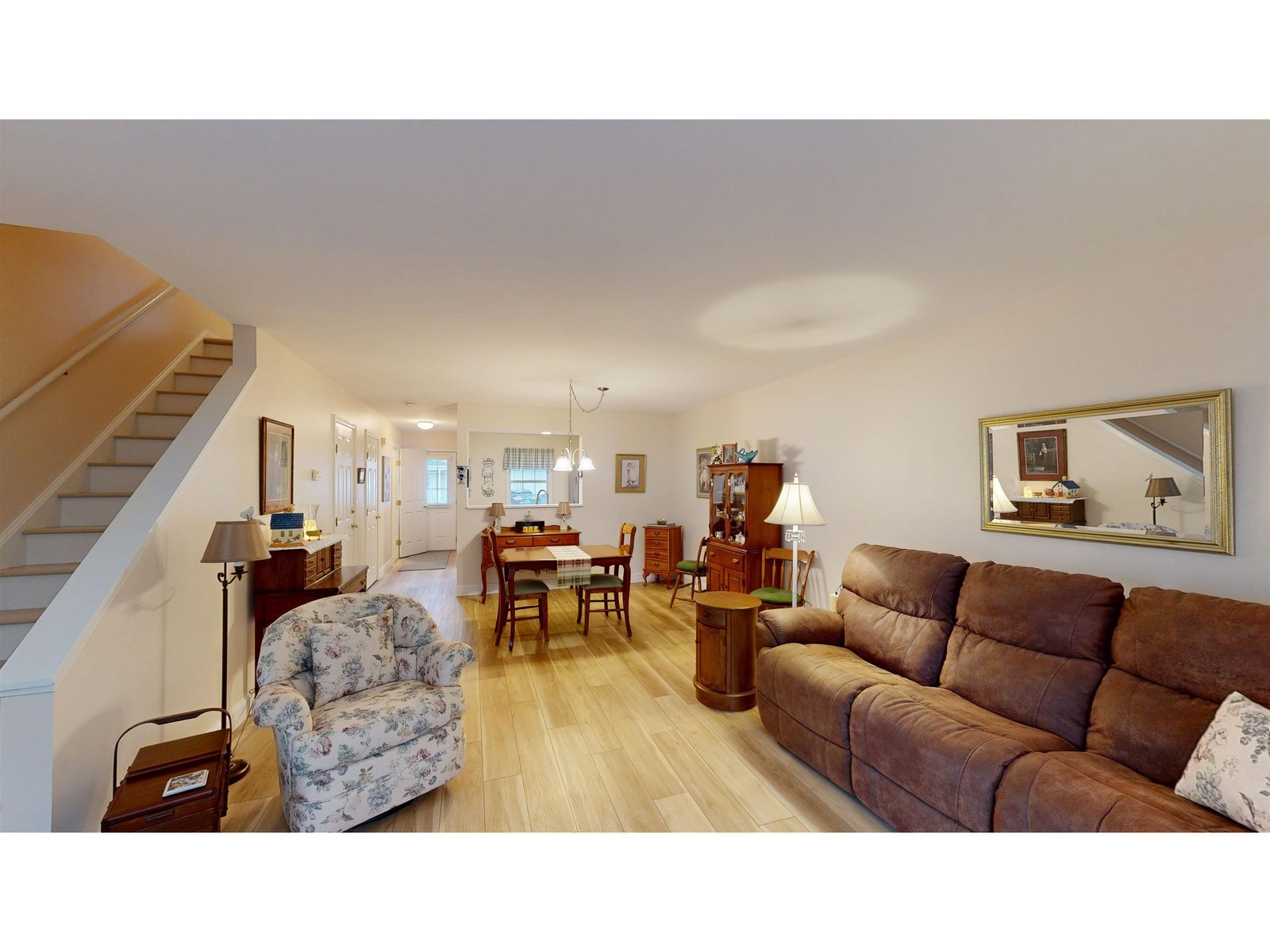 24 Pointe Drive