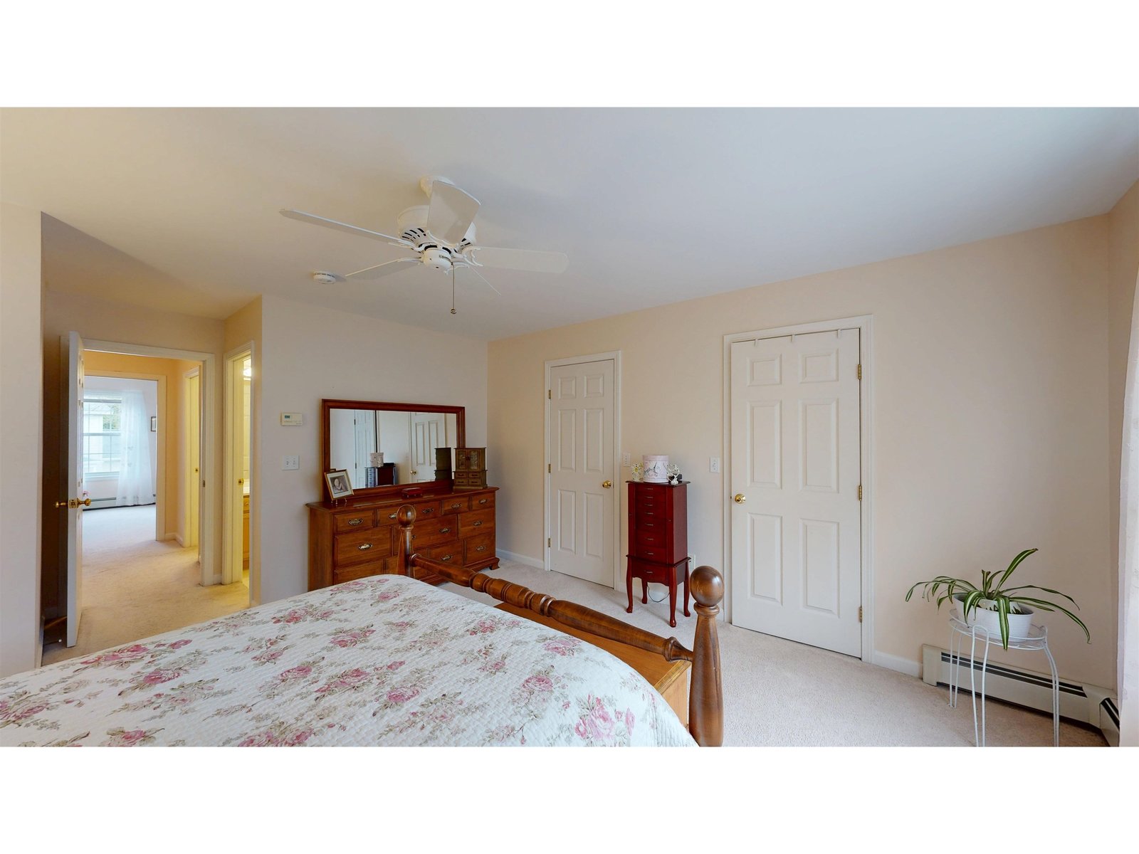 24 Pointe Drive