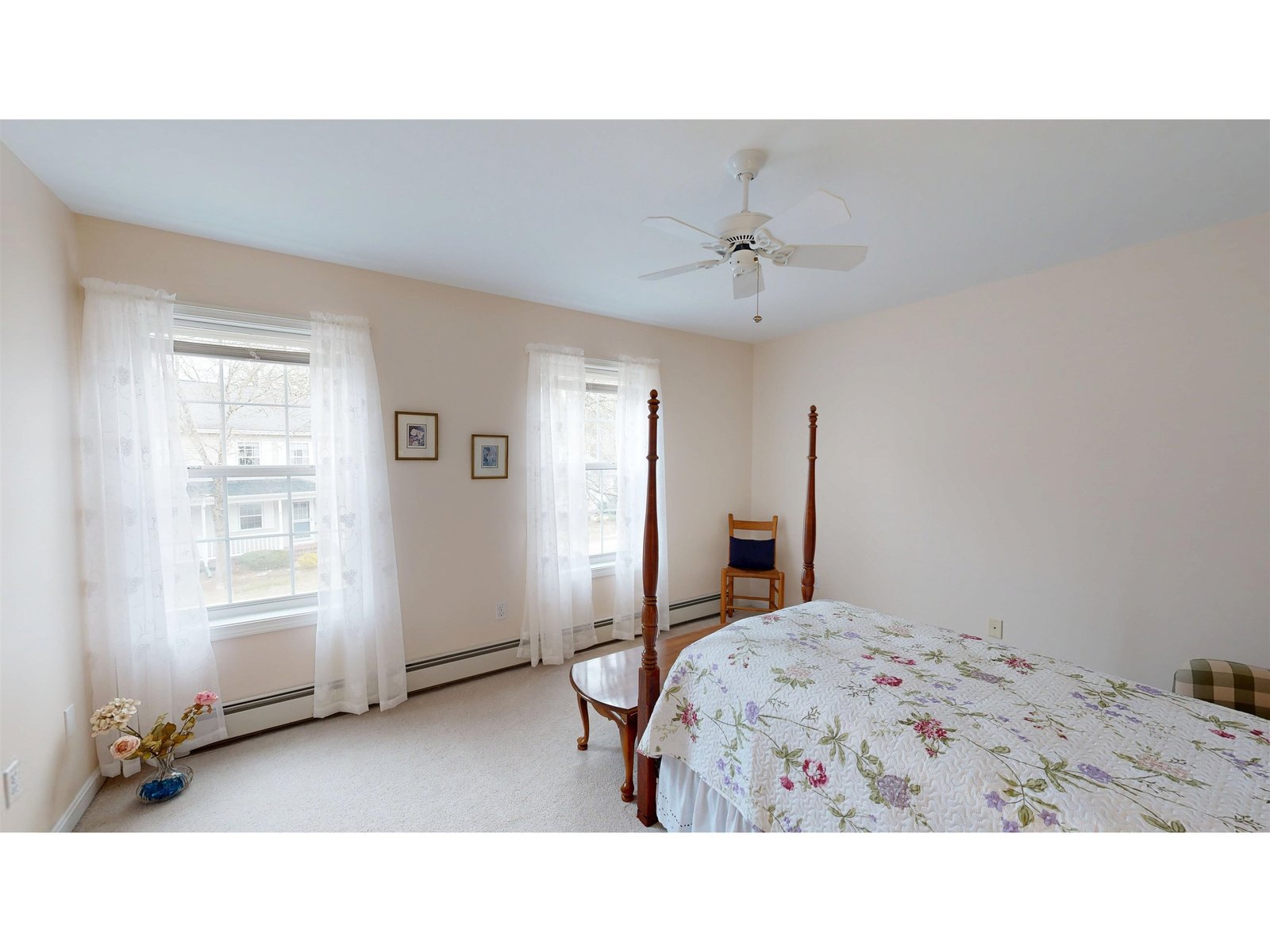24 Pointe Drive