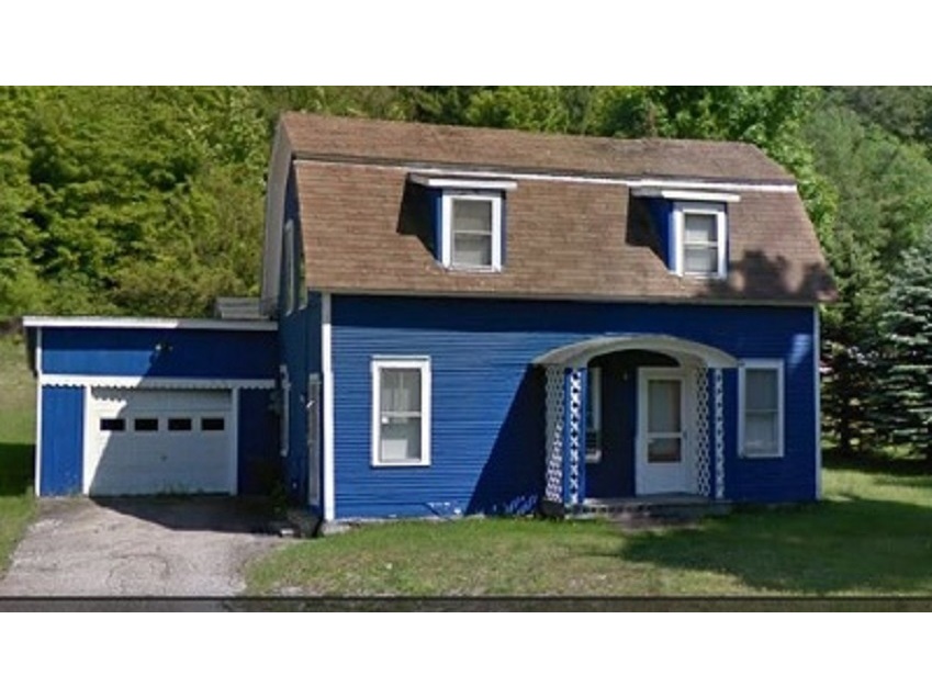 24 Railroad Street