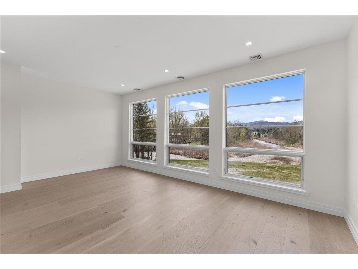 24 River's Edge Lane, Unit 2
