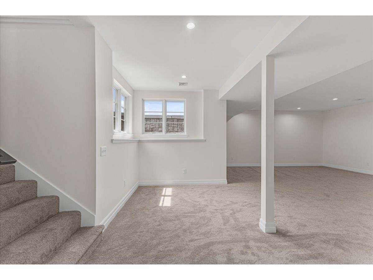 24 River's Edge Lane, Unit 2