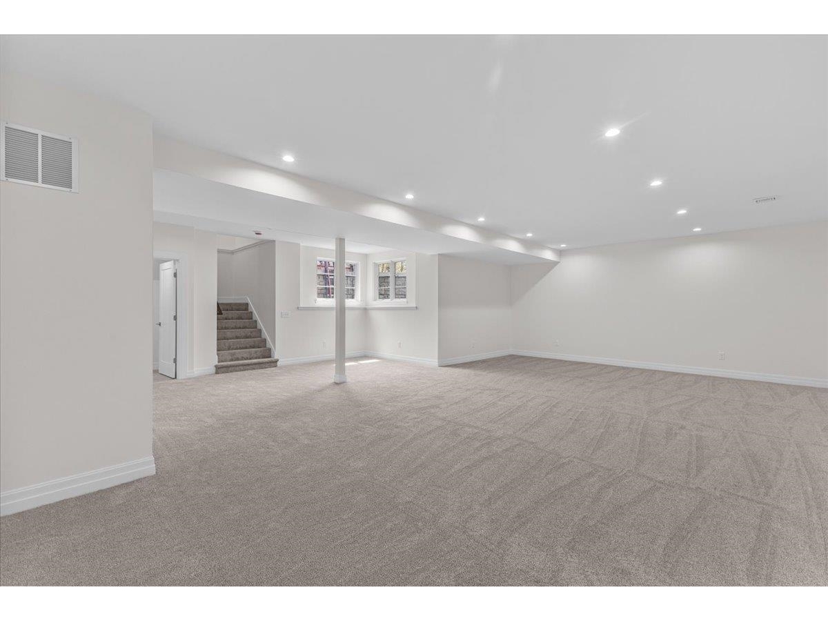 24 River's Edge Lane, Unit 2