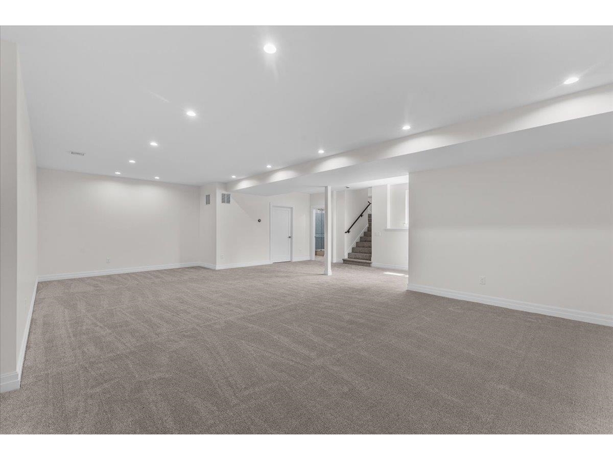 24 River's Edge Lane, Unit 2