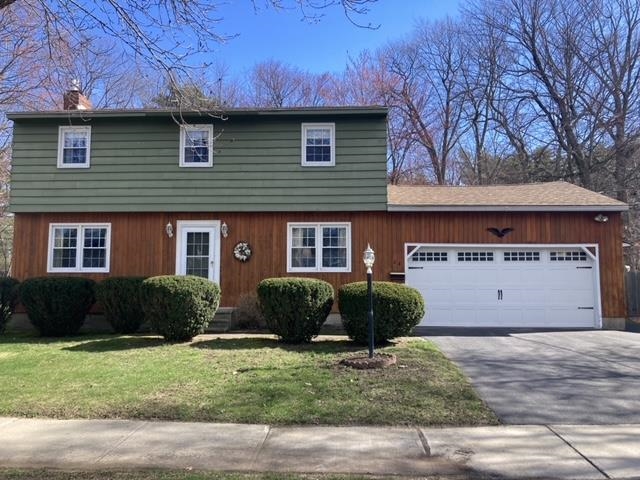 24 Roseade Parkway