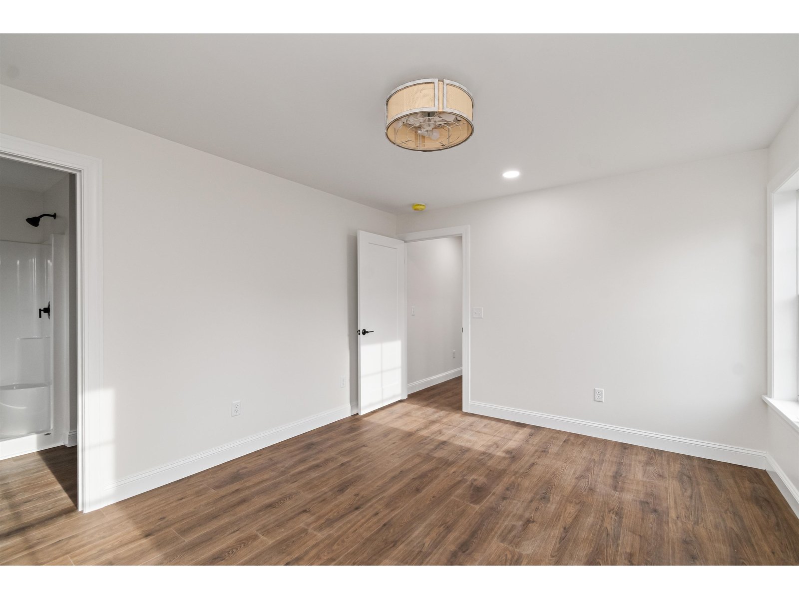 24 Upper Gilman Street, Unit 4