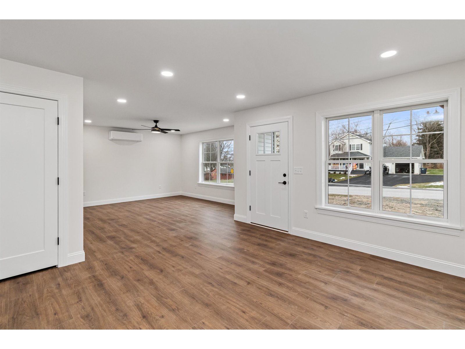 24 Upper Gilman Street, Unit 4