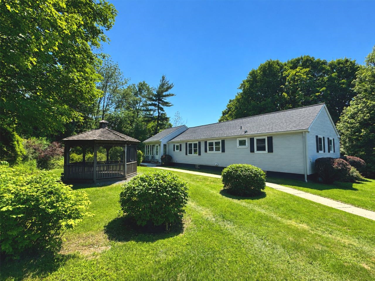 Richmond Home with Gazebo