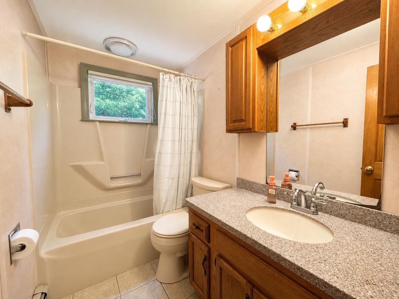 Full Bathroom