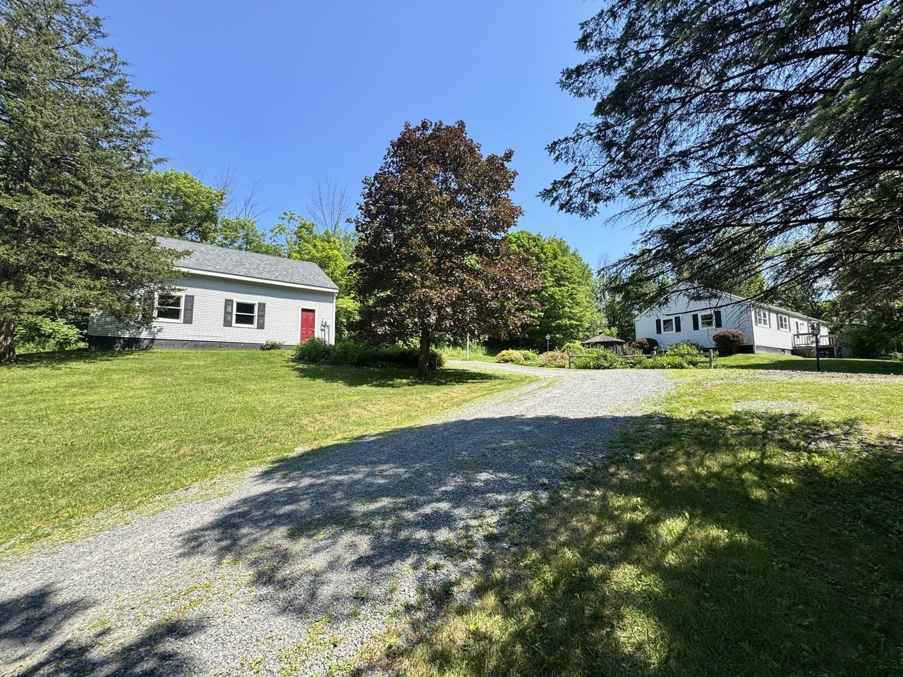 Expansive Drive & Lawns