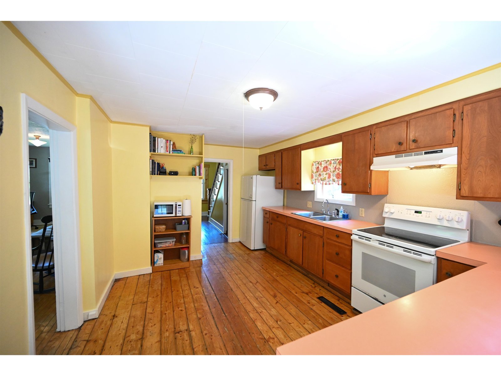240 Lower Main E Street