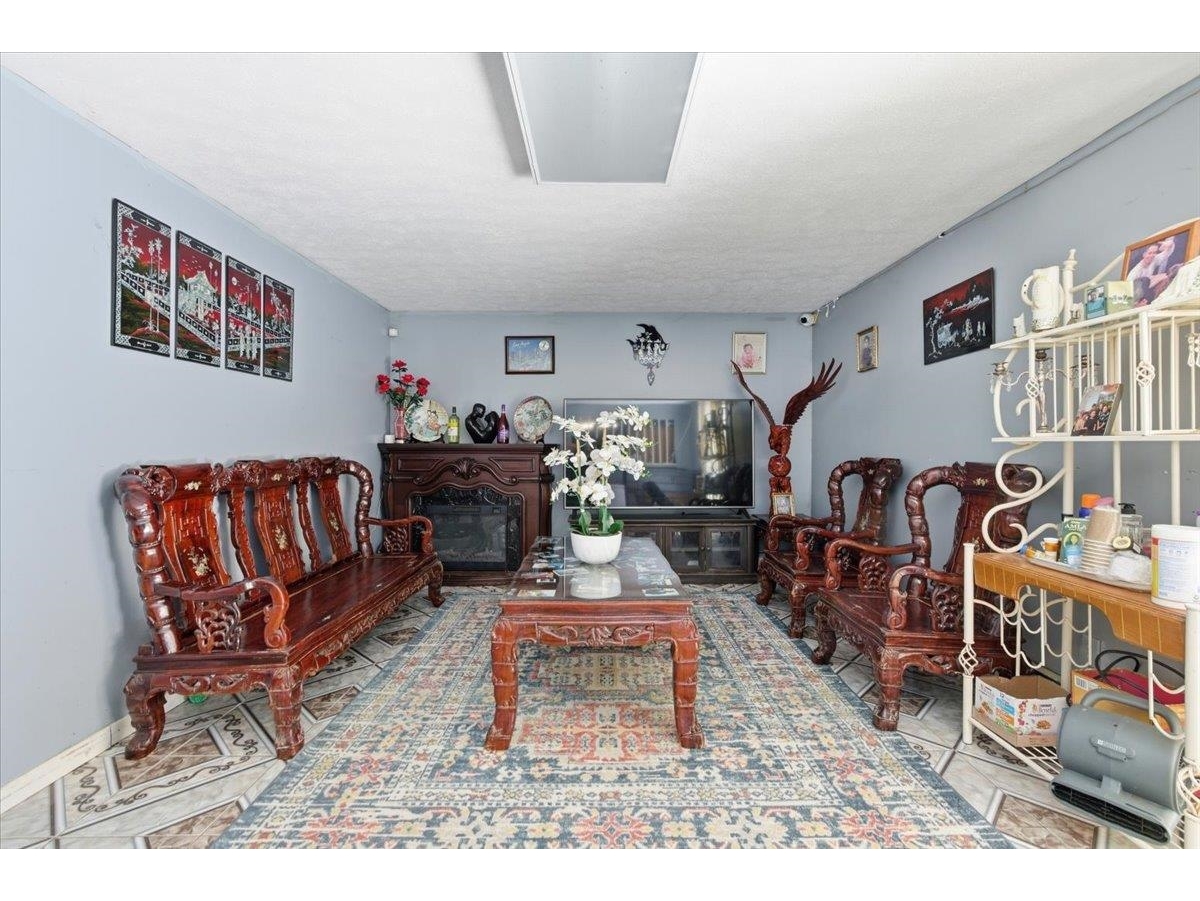 240 North Brownell Road