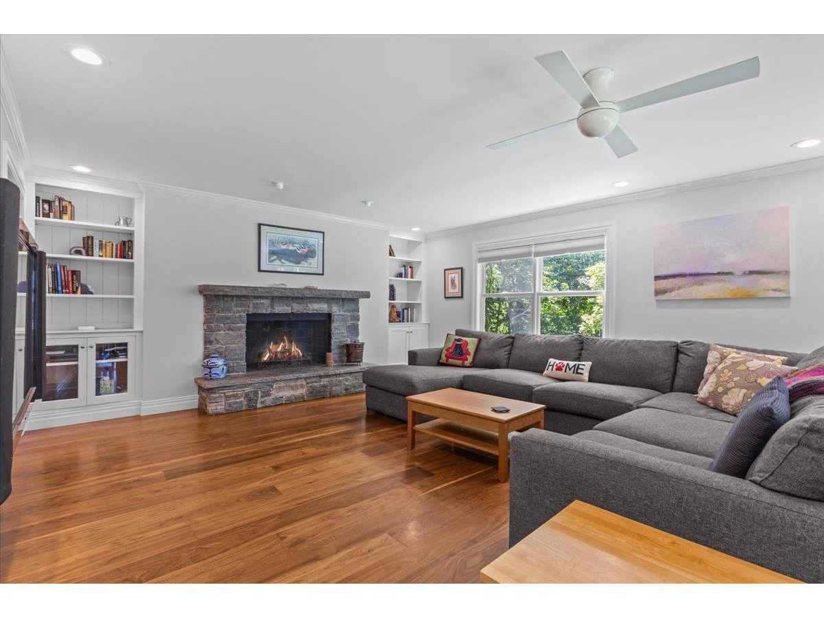 240 South Cove Road