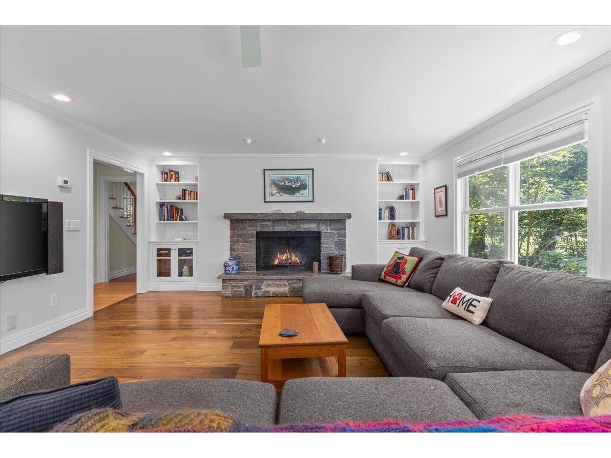 240 South Cove Road