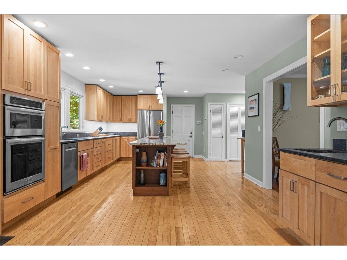 240 South Cove Road