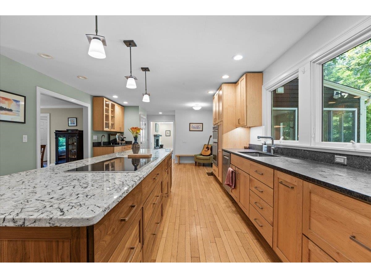 240 South Cove Road