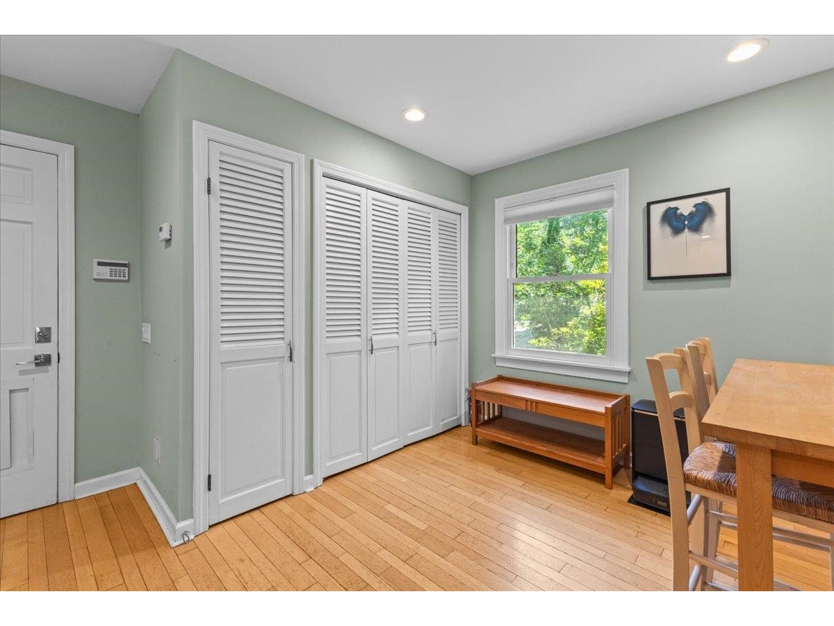 240 South Cove Road
