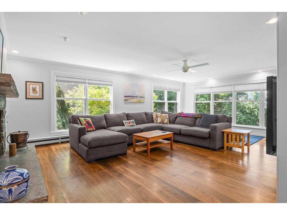 240 South Cove Road