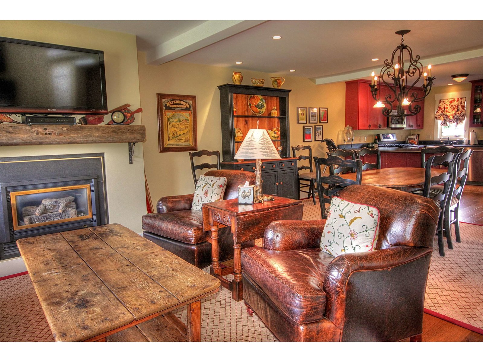 240 Village Green Drive, Unit 14E