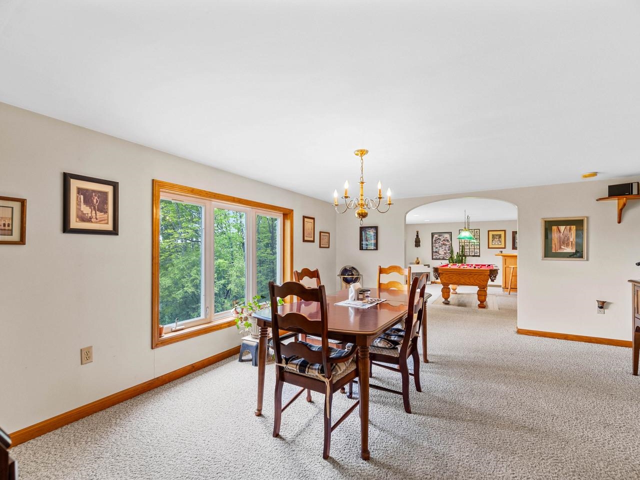 2403 Crosstown Road
