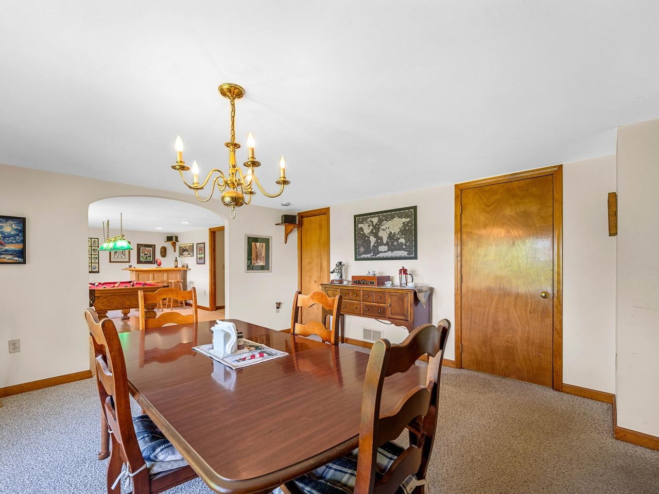 2403 Crosstown Road
