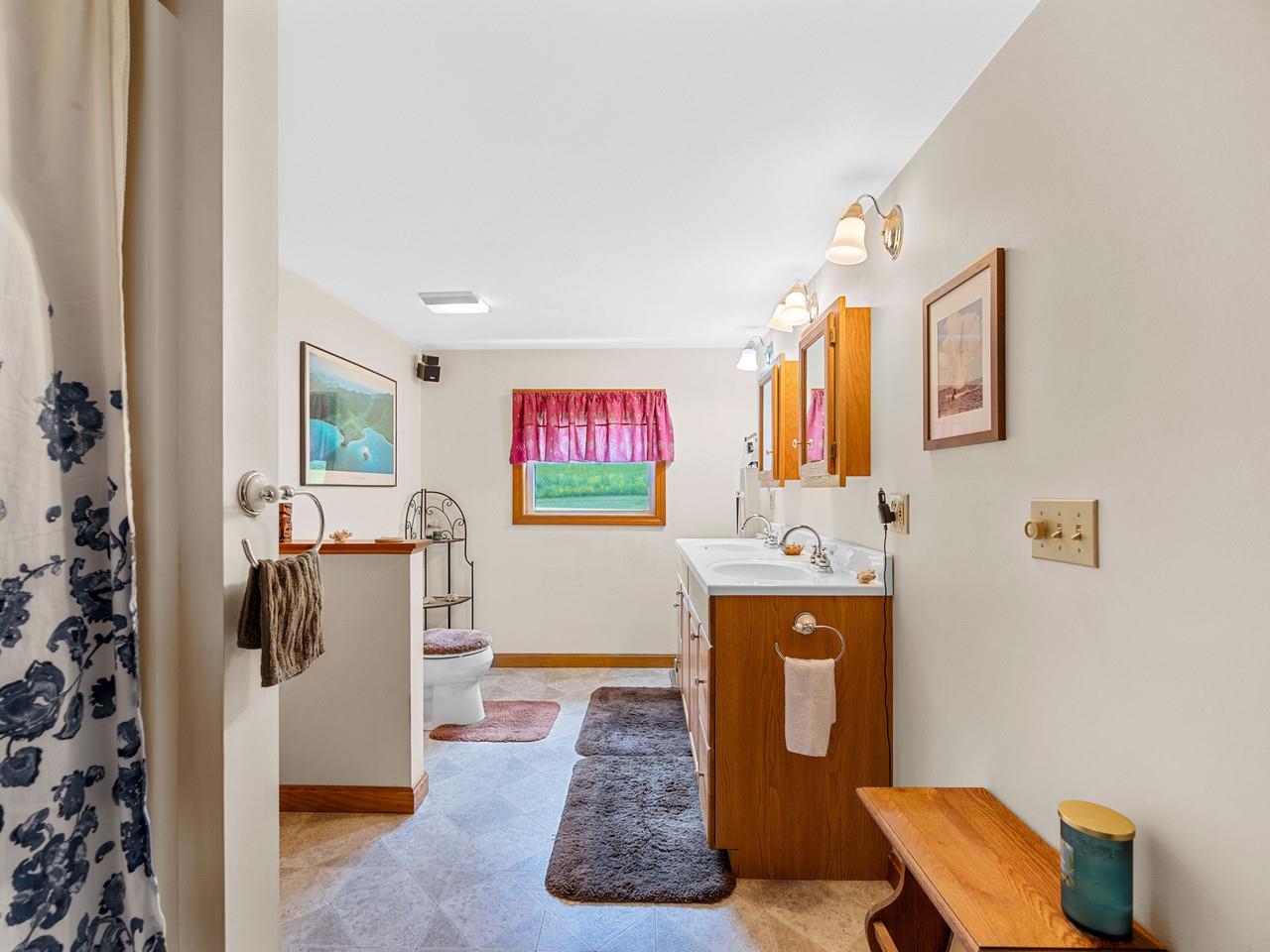 2403 Crosstown Road