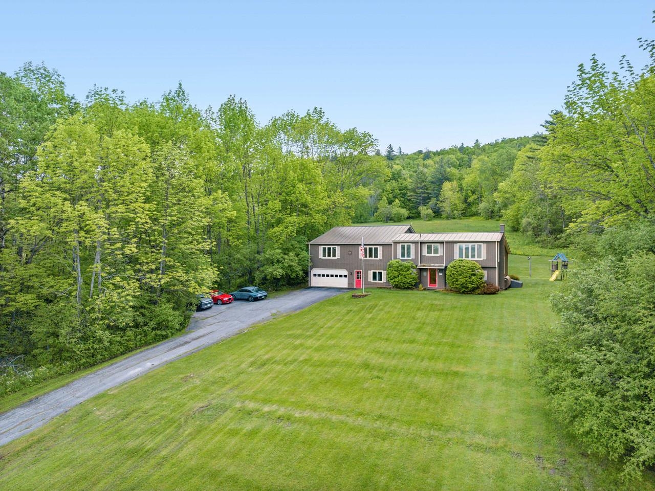 2403 Crosstown Road