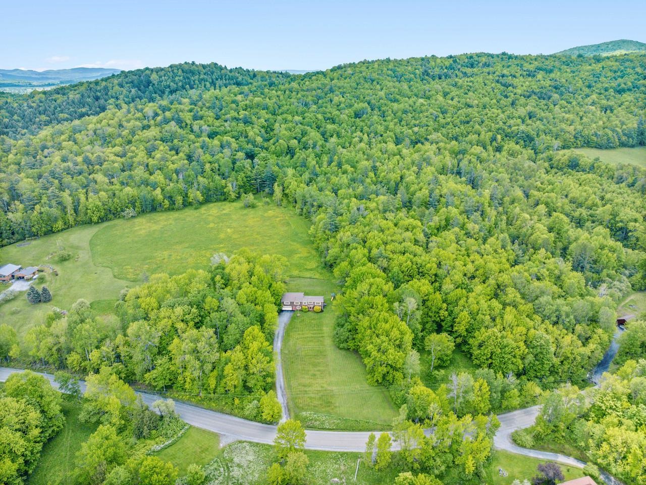 2403 Crosstown Road