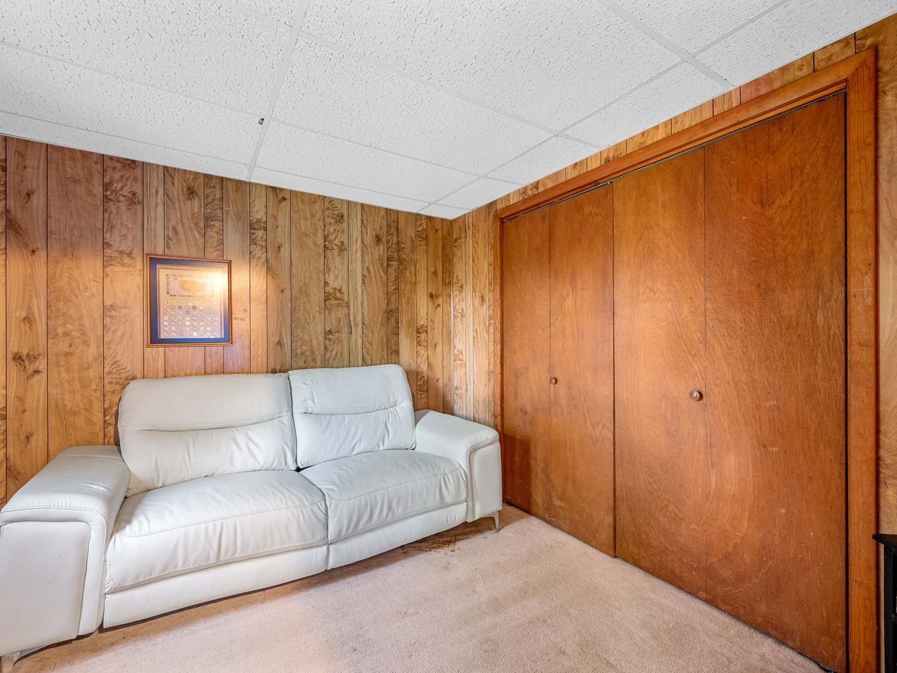 2403 Crosstown Road