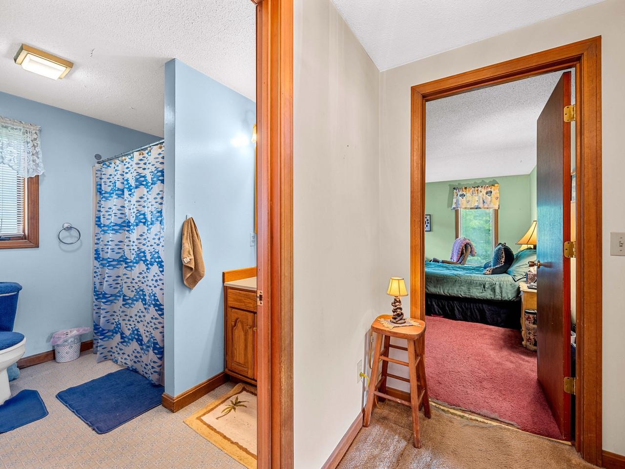 2403 Crosstown Road