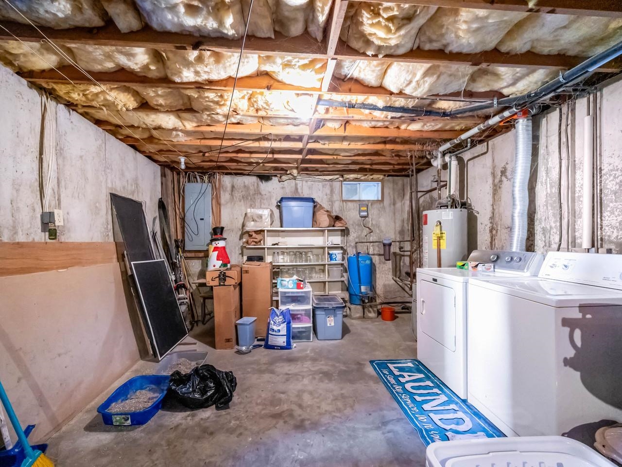 2403 Crosstown Road