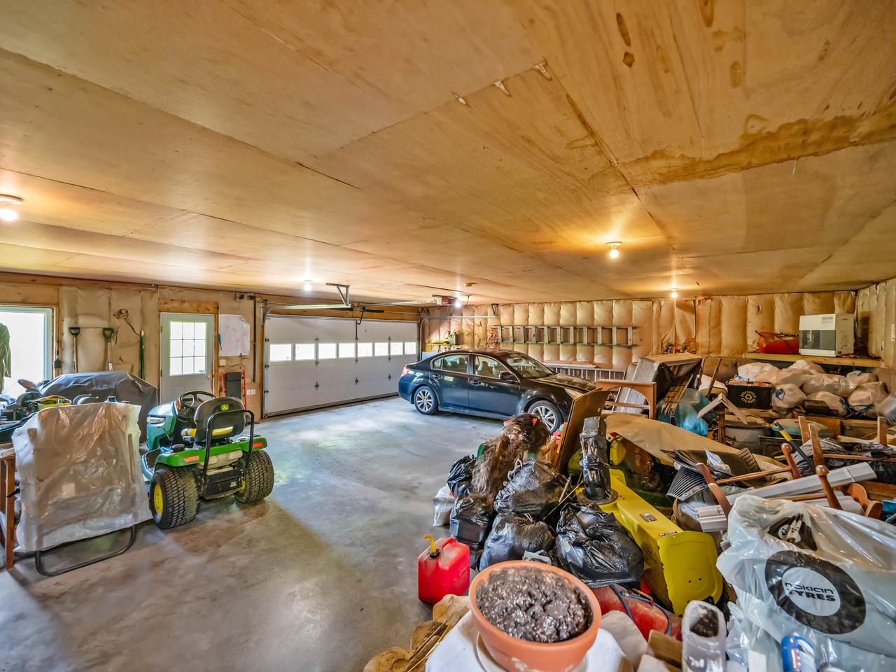 2403 Crosstown Road