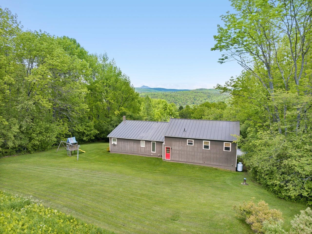 2403 Crosstown Road