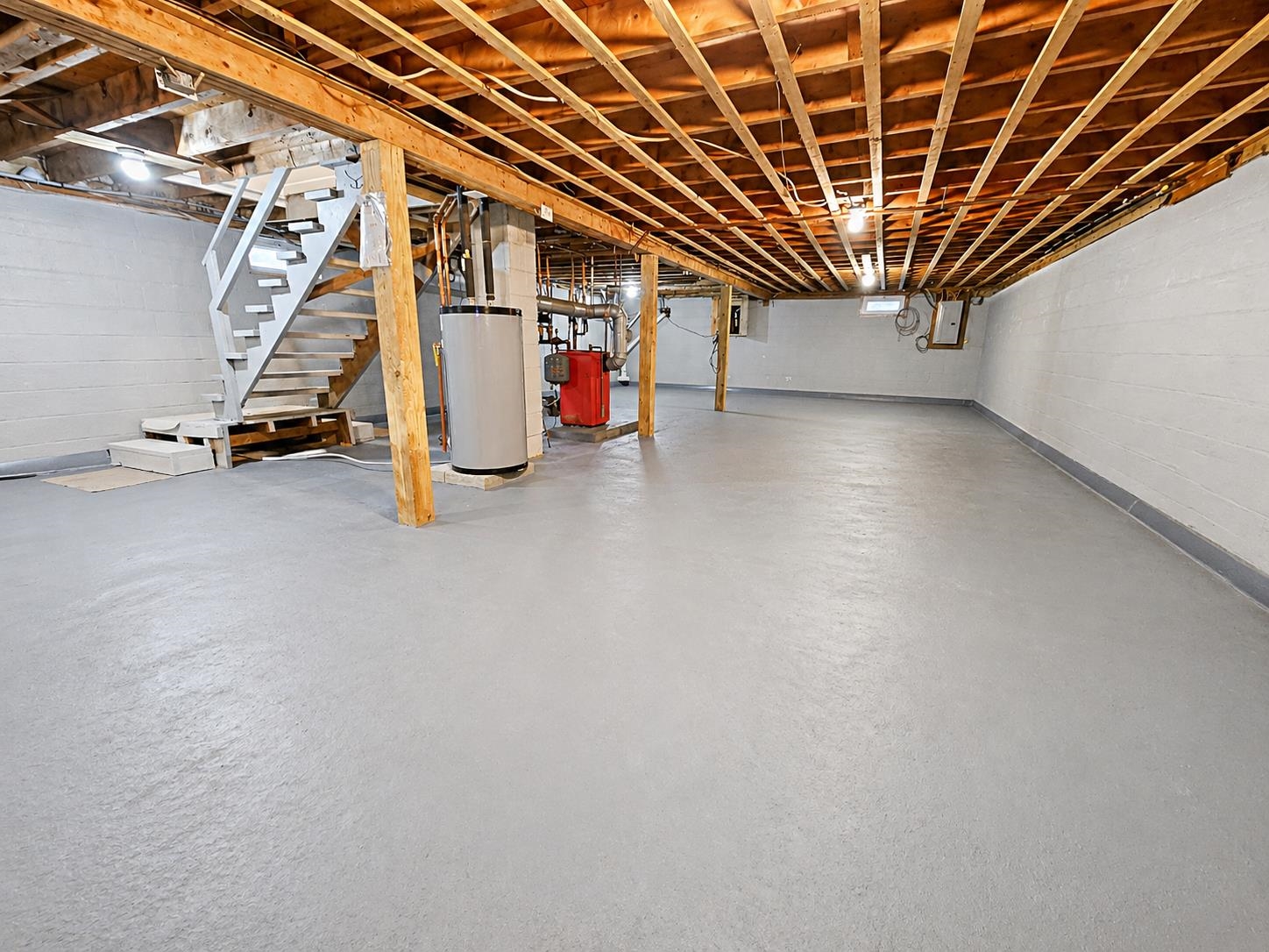 Ample Storage/Workshop Area