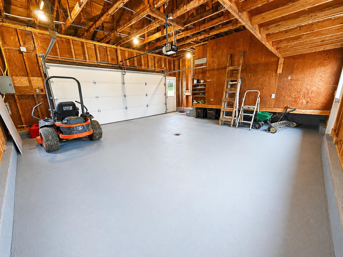 Attached Garage