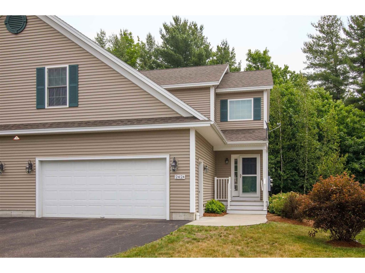242 A Ledgewood Lane, Unit 242 A