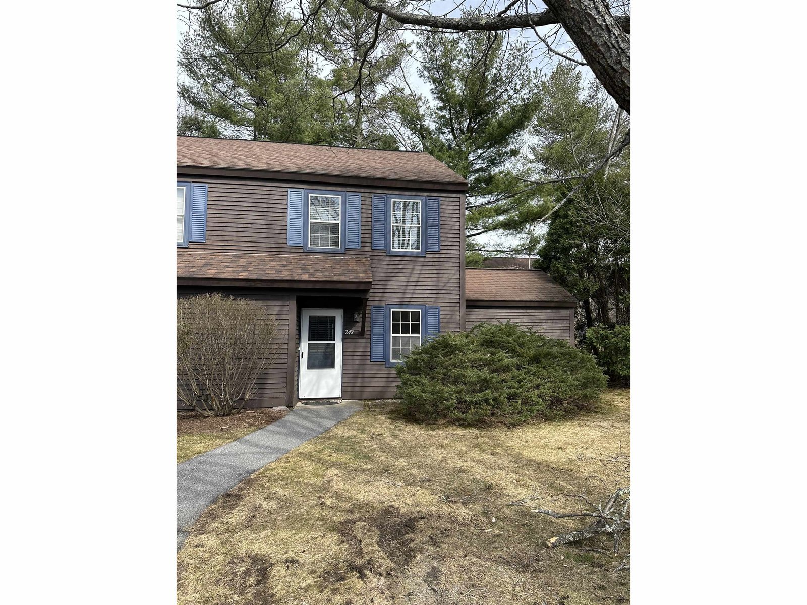 242 Twin Oaks Terrace, South Burlington
