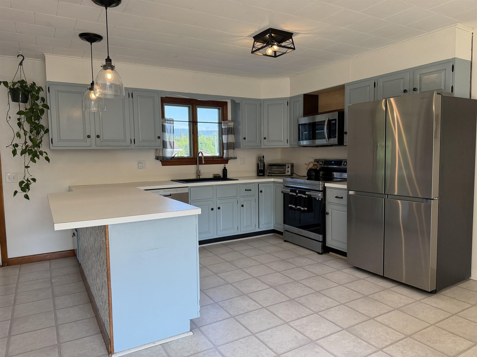 243 Goeltz Road