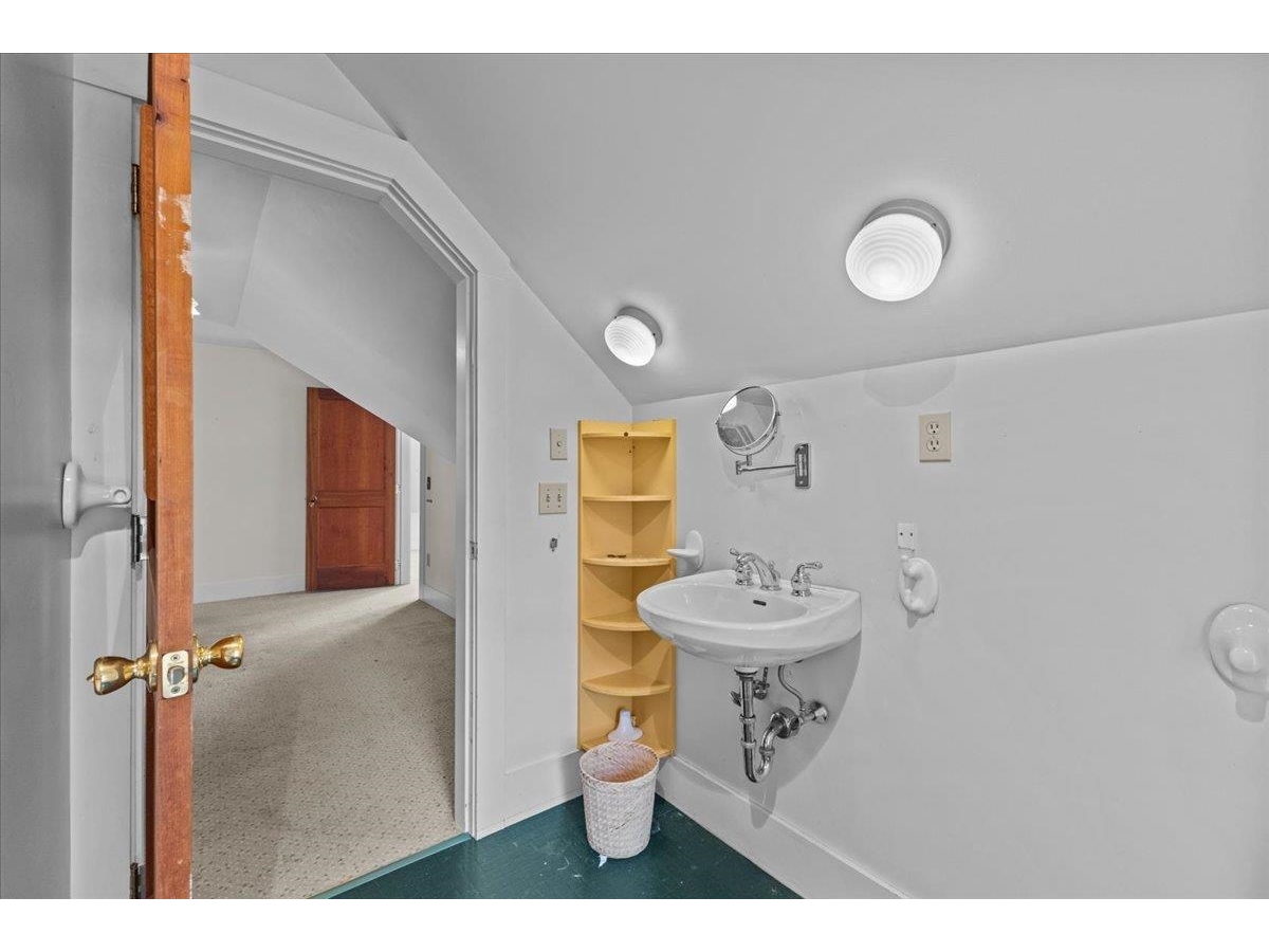 243 Lyle McKee Road