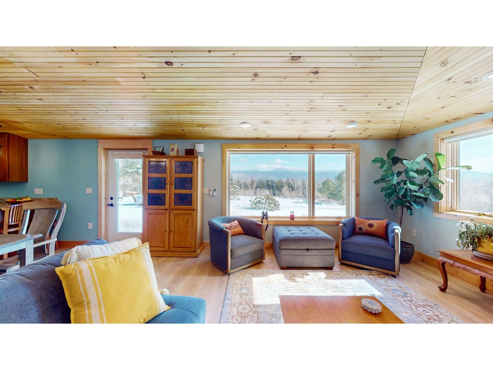 Main House - Living Area